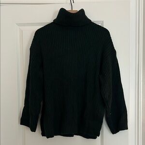 H&M Green Ribbed Turtleneck Sweater